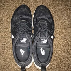 Nike Air Max Theas